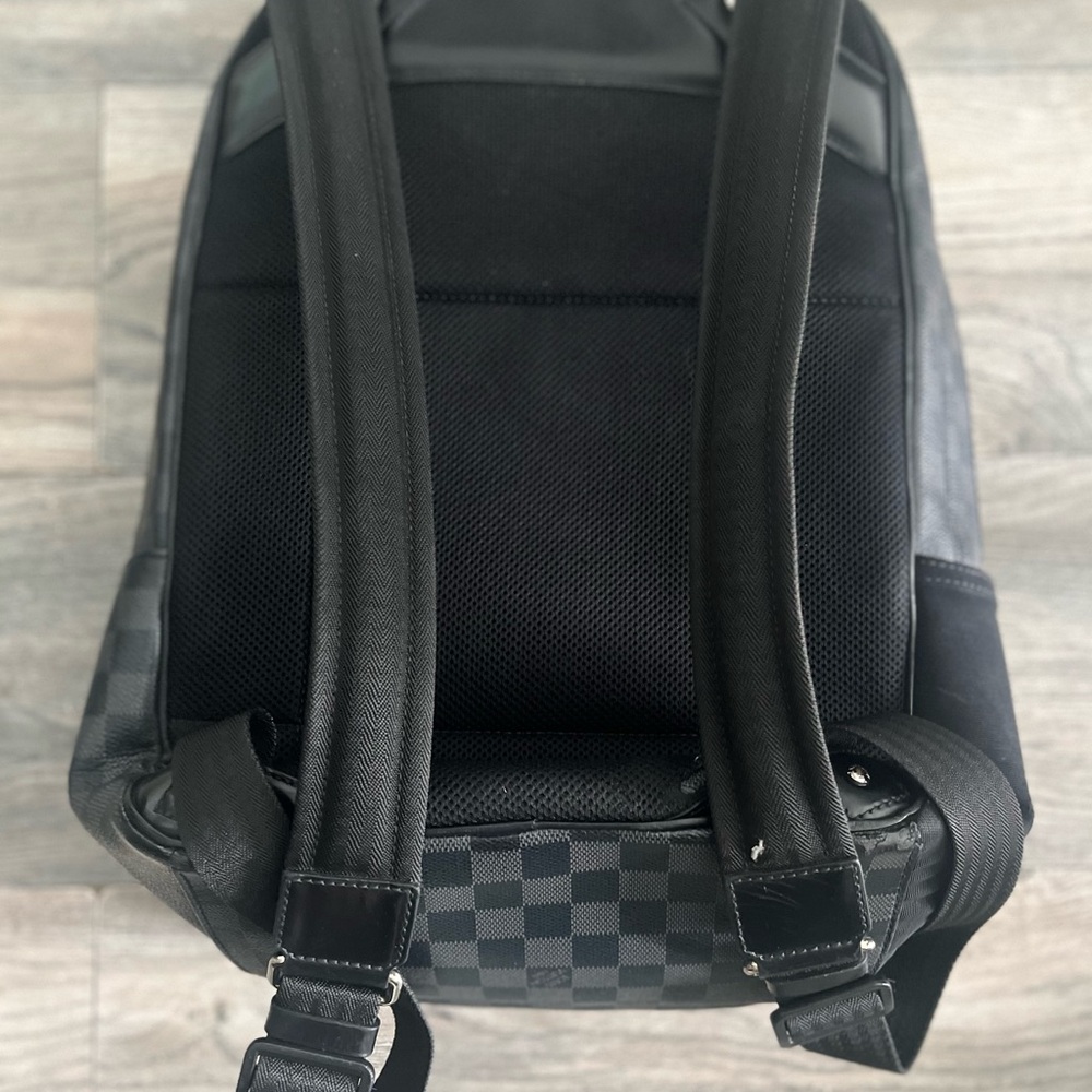 COPY - Louis Vuitton Backback - Picture 7 of 15